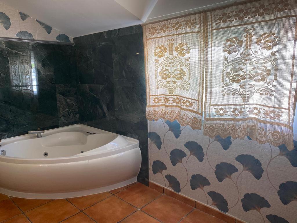 El Puntazo Del Tajo Villa Illana Luaran gambar